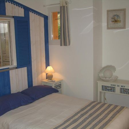 La Cigale Sous L'Olivier Bed & Breakfast Le Castellet  Bagian luar foto