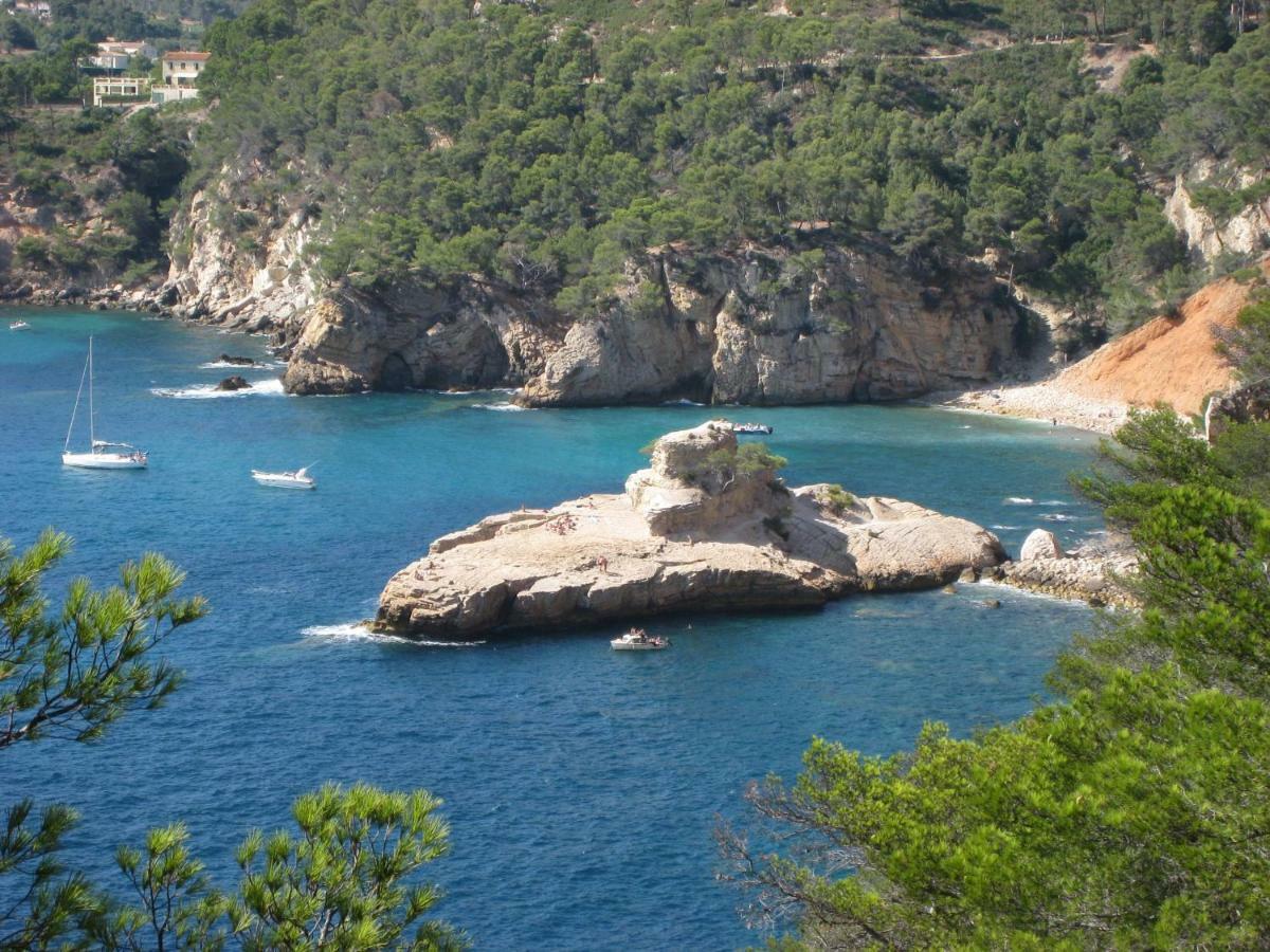 La Cigale Sous L'Olivier Bed & Breakfast Le Castellet  Bagian luar foto